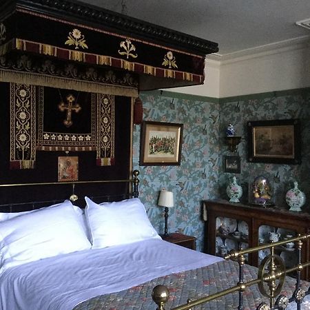 St Benedict - Victorian Bed And Breakfast Hastings Exteriör bild