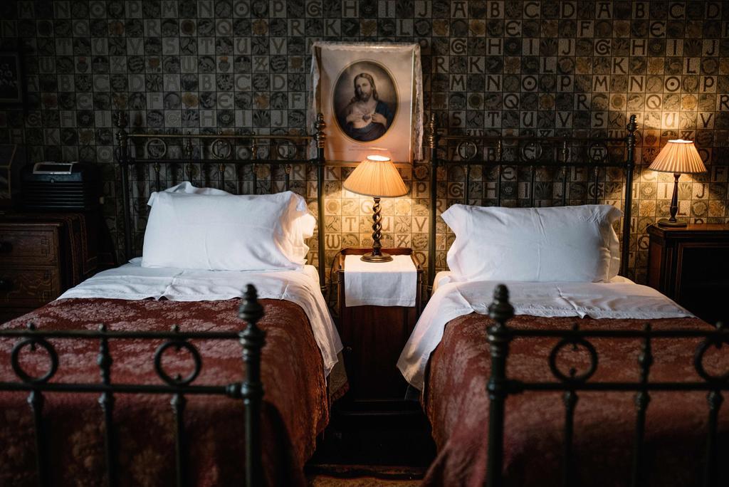 St Benedict - Victorian Bed And Breakfast Hastings Exteriör bild